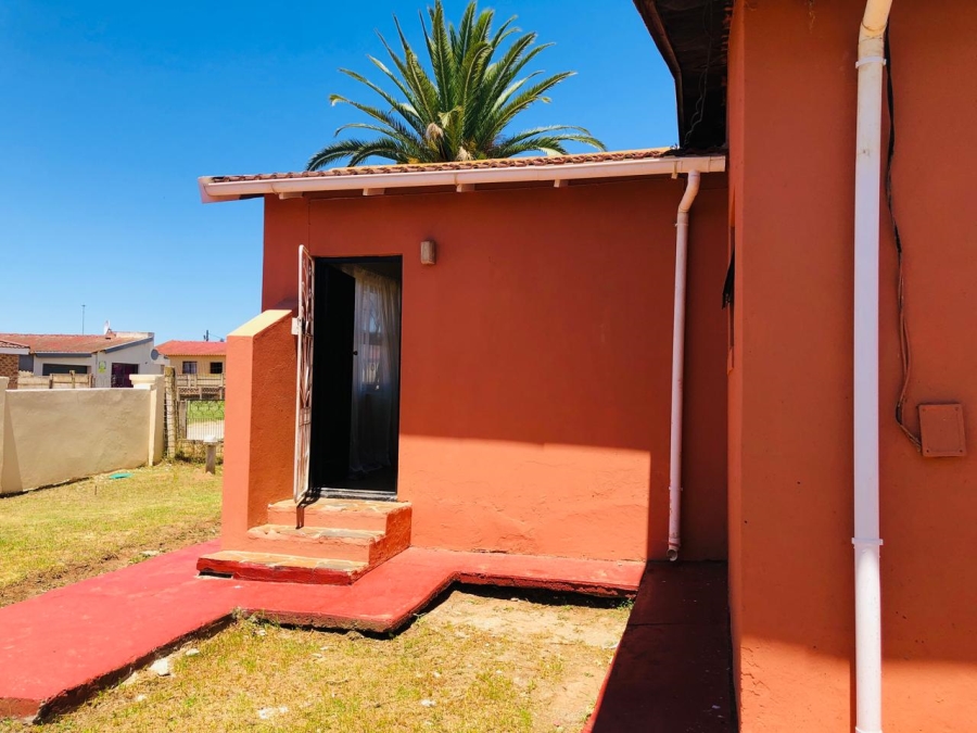 2 Bedroom Property for Sale in Kwa Nobuhle Eastern Cape